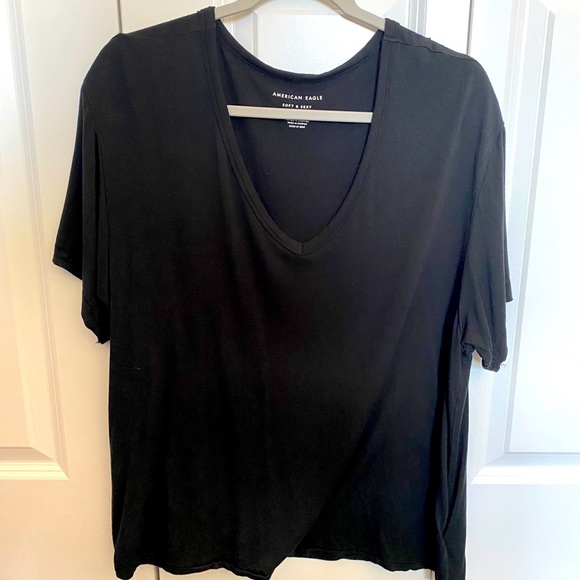 American Eagle Outfitters Tops - American Eagle soft and sexy womens vneck tshirt black